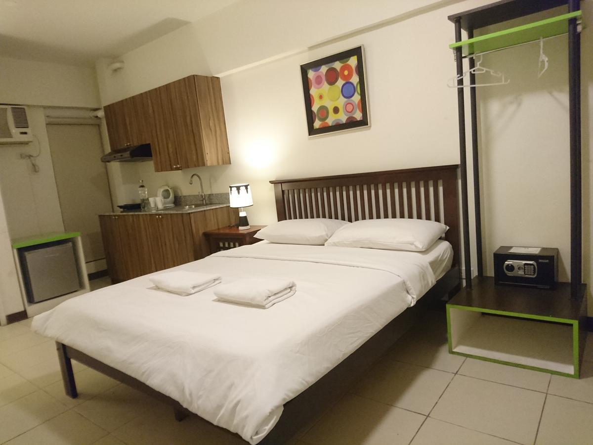 H Hotels - Metro North Uno Кесон Сити Екстериор снимка